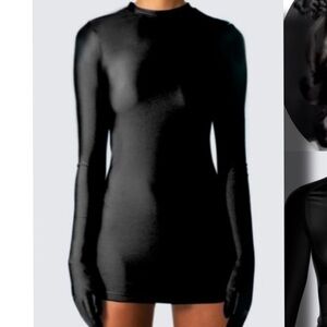 BLACK DRESS.